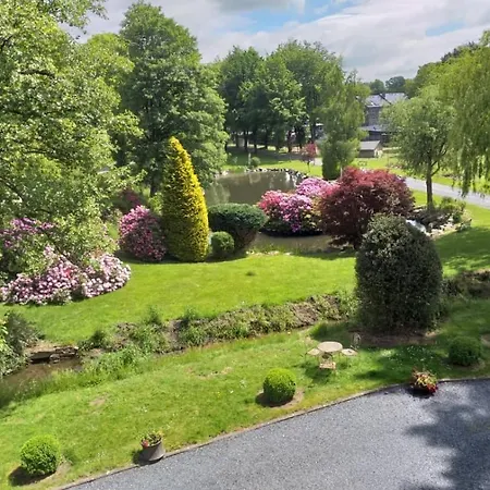 Bed & Breakfast Chateau Les Tourelles Bertrix
