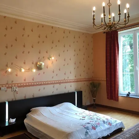 Bed & Breakfast Chateau Les Tourelles