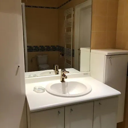 Chateau Les Tourelles לינה וארוחת בוקר ברטרי